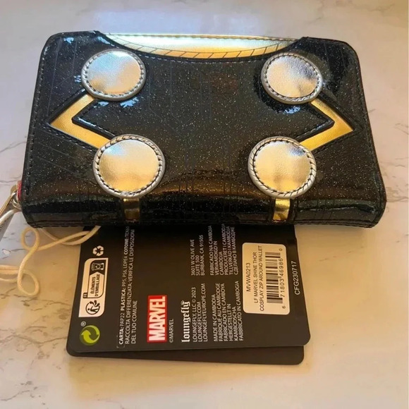 NWT Loungefly Marvel Metallic Thor Cosplay Zip Around Wallet - Picture 5 of 6